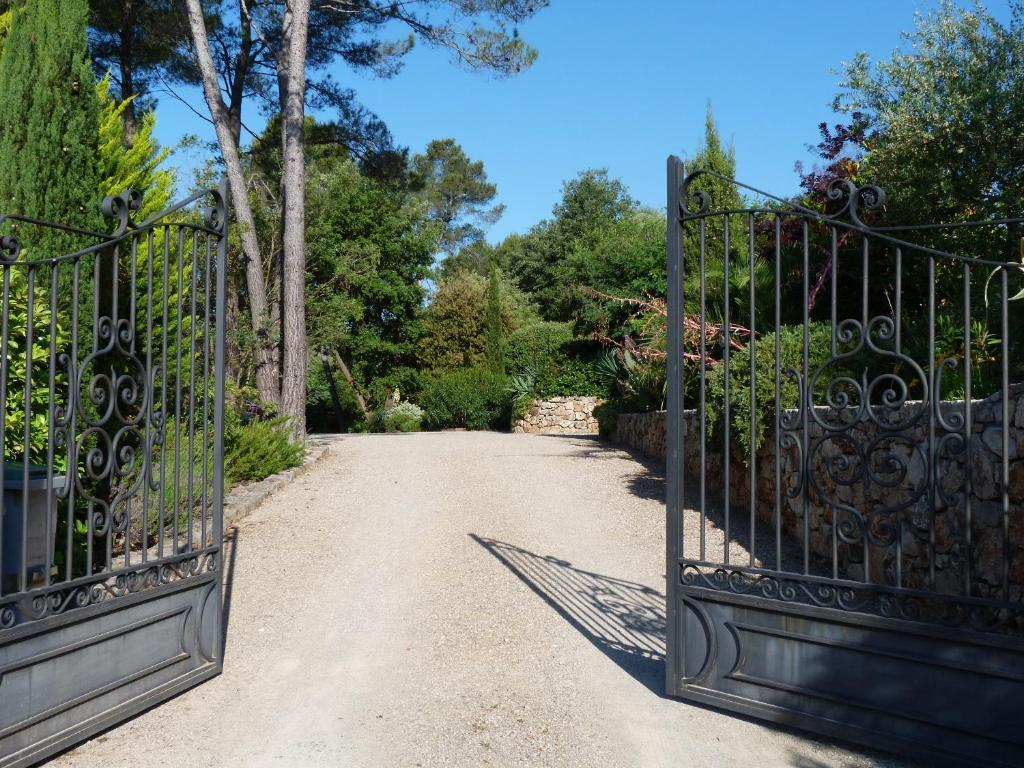 Le Mas Du Pere La Motte Quarto foto